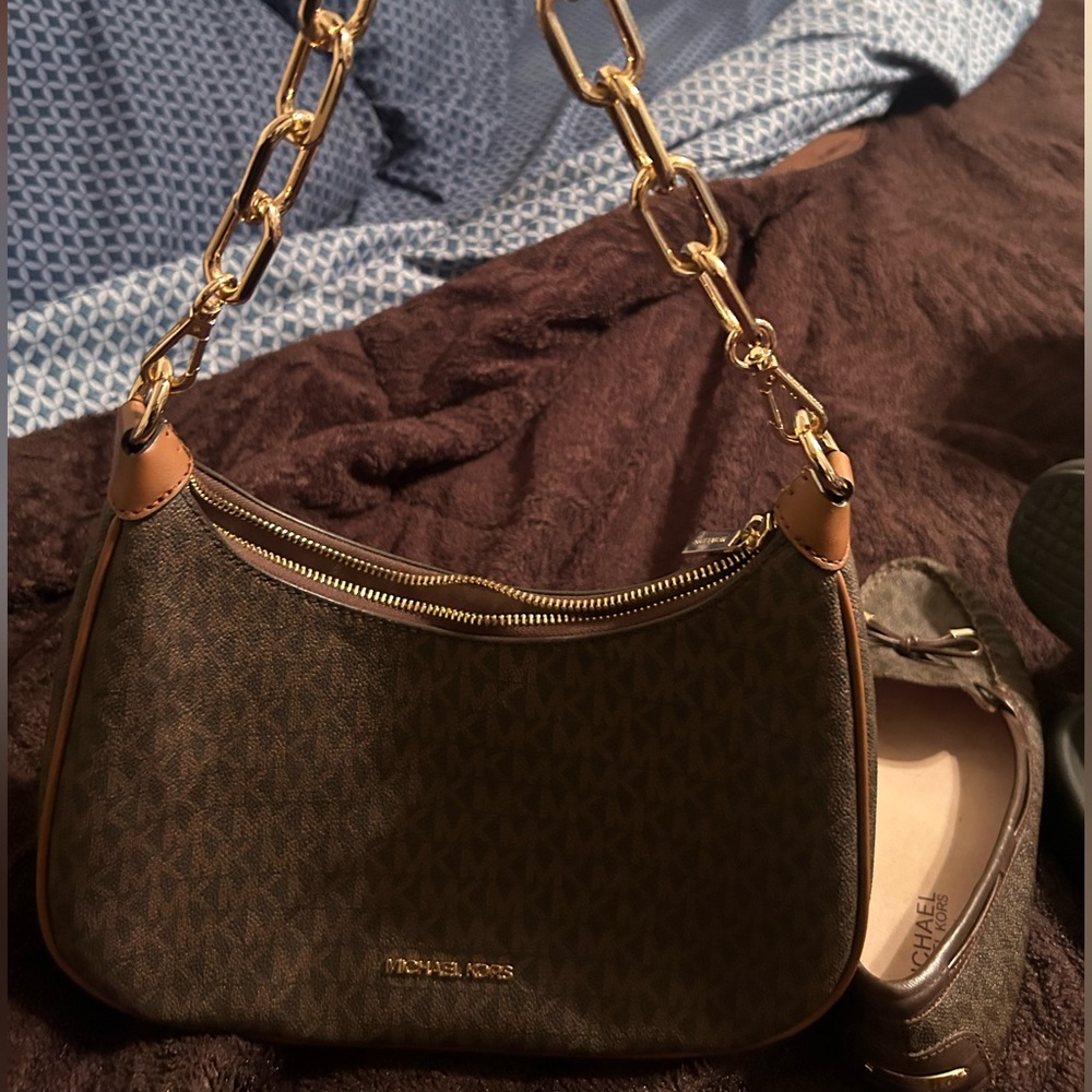 Michael Kors Cora Signature Logo Shoulder Bag and Crossbody - Picture 10 of 12
